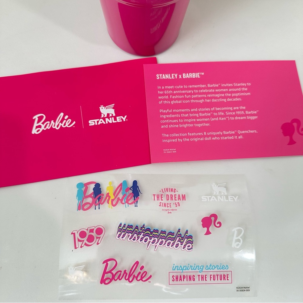 Stanley x Barbie Pink Icon 40oz Quencher Limited Edition Flowstate Tumbler - Picture 6 of 13